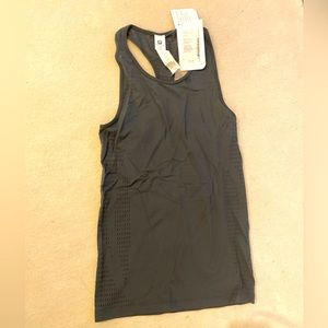 Nwt Fabletics sculpt knit tank